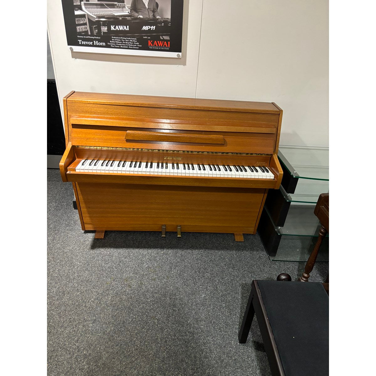 Pre Owned Zender Upright Piano