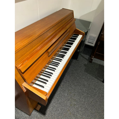 Pre Owned Zender Upright Piano