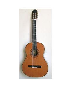 Raimundo 155 Classical Guitar