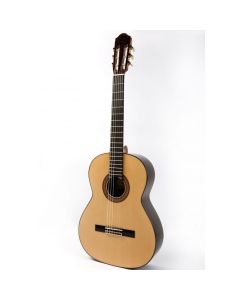 Raimundo 130 Classical Guitar