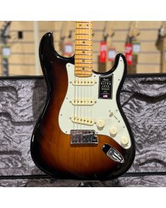Fender Ultra Luxe Stratocaster, Maple Fingerboard, 2-Color Sunburst